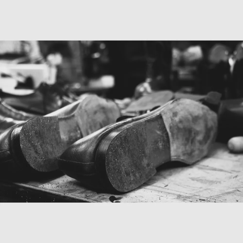 PREMIUM Servise genähter Lederschuhe