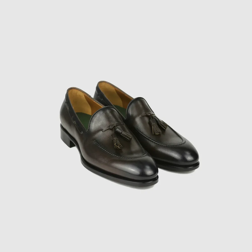 RICHARD Tassel Loafer - Vitello Brown