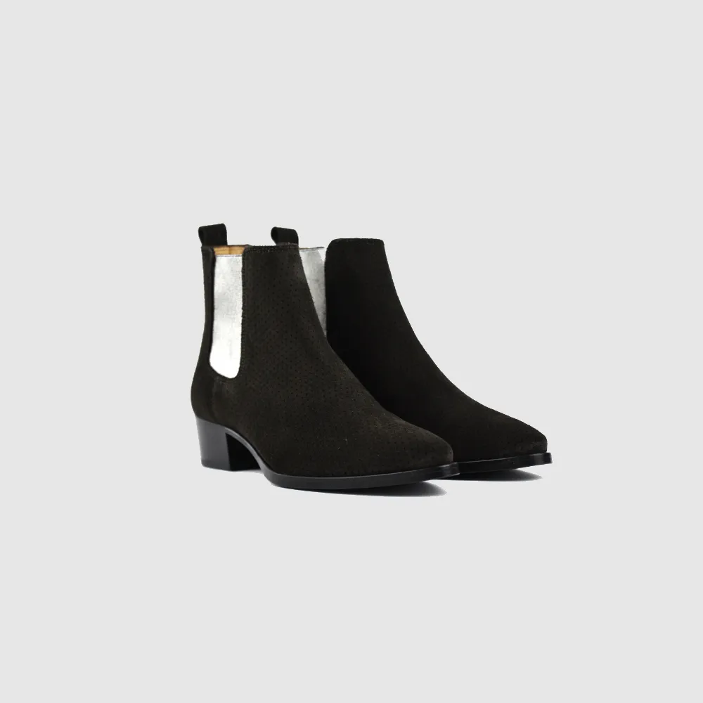 Chelseaboot JANA ebony perfo
