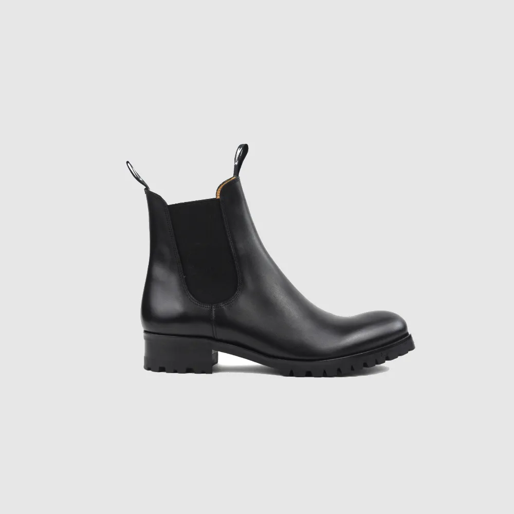 Chelseaboot NINA black