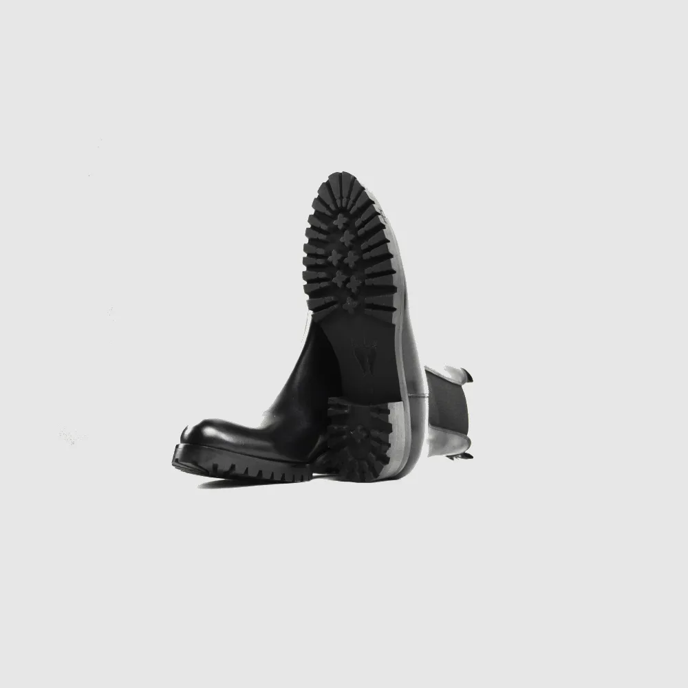 Chelseaboot NINA black