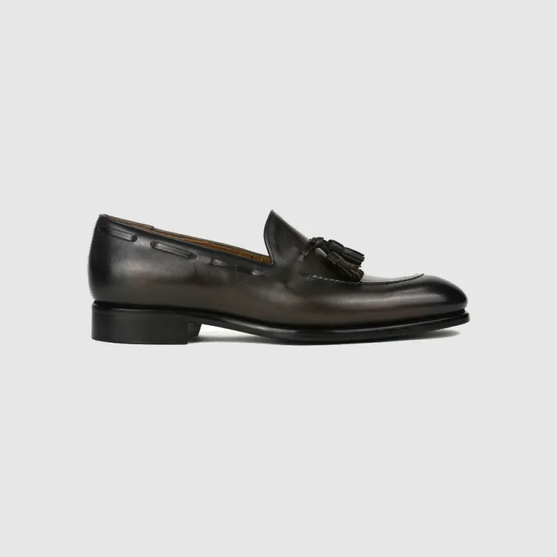 RICHARD Tassel Loafer - Vitello Brown