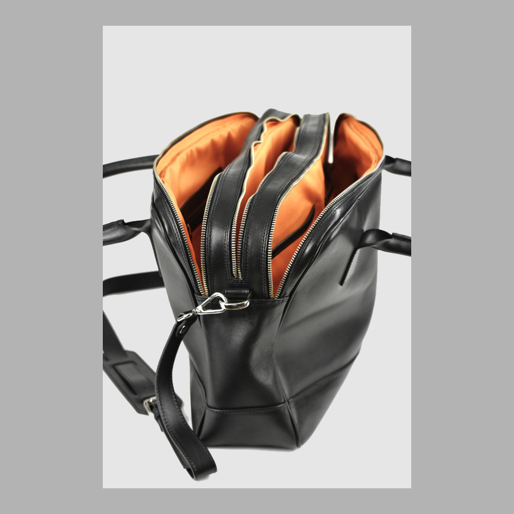 Trippelzipp Bag LUKA – Schwarz – Bild 7 von 8